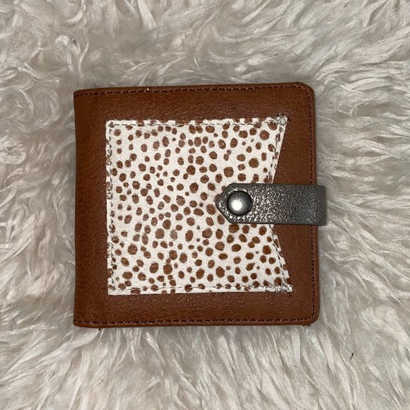 Abercrombie Wallet - Picture 4 of 7